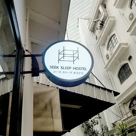 Seek Sleep Hostel